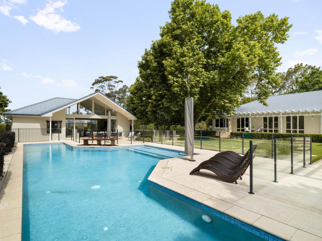385 Bobbin Head Rd, Turramurra, NSW 2074