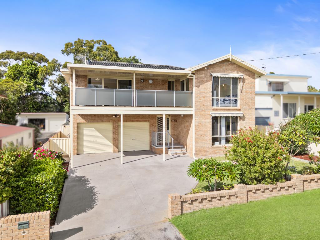 4 Strickland Rd, Killarney Vale, NSW 2261