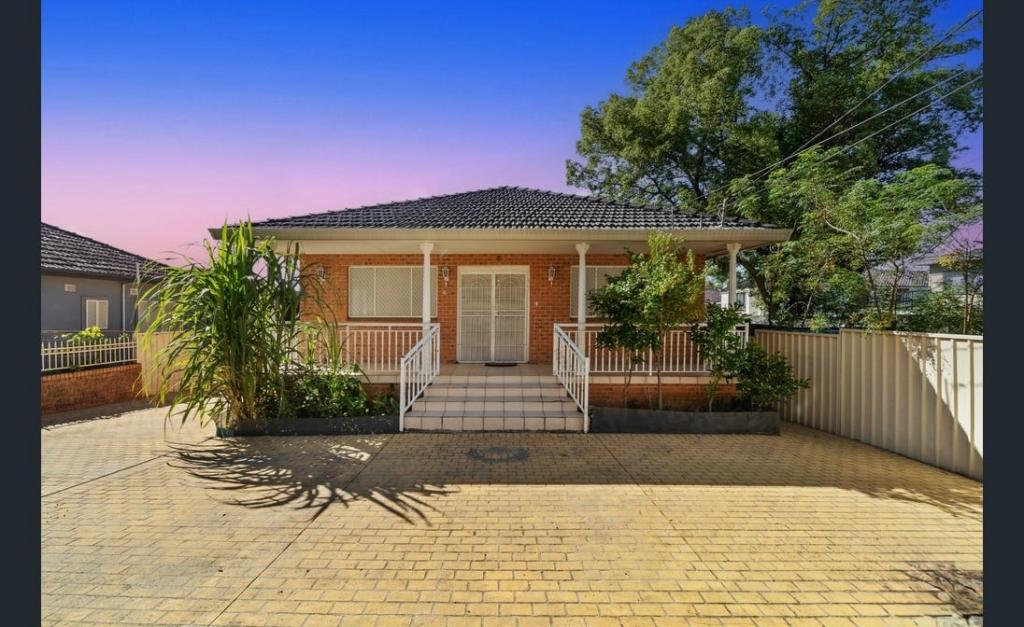 46 Pomona St, Greenacre, NSW 2190