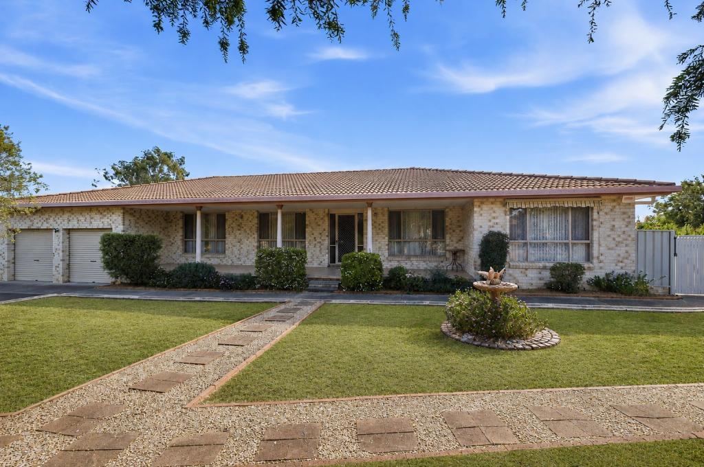 8 Coorigil St, Hillvue, NSW 2340