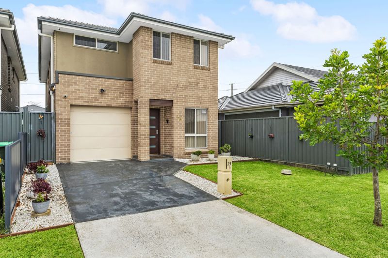 29b Whistler St, Gregory Hills, NSW 2557