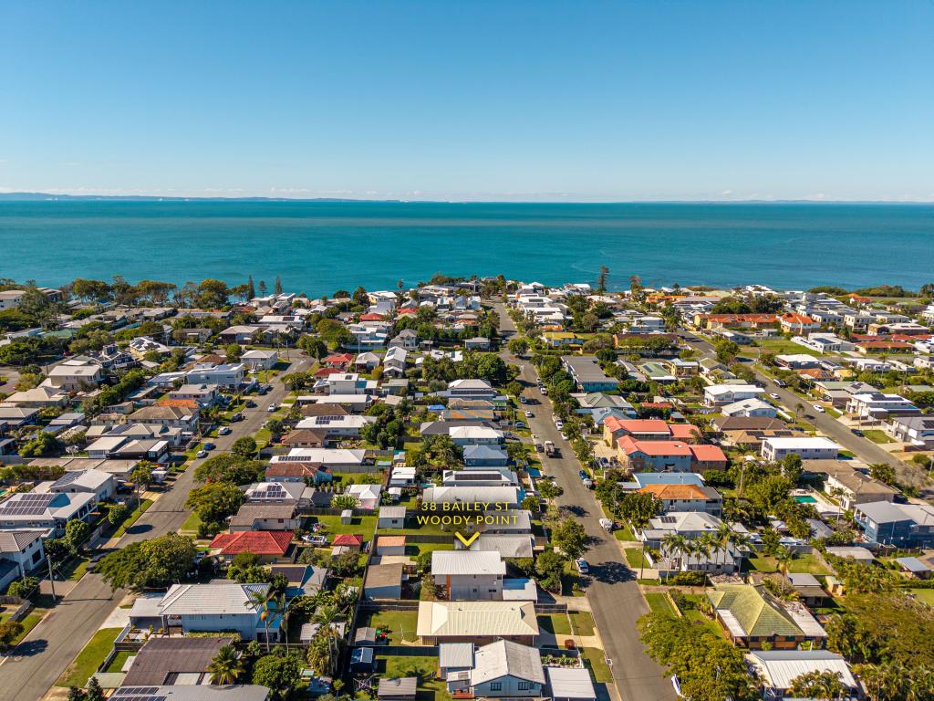 38 Bailey St, Woody Point, QLD 4019