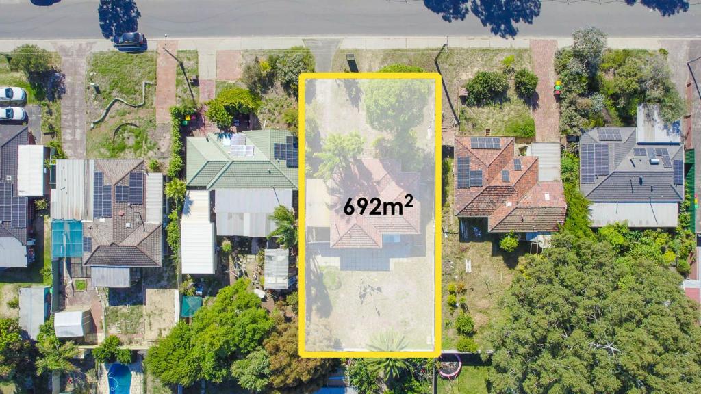 10 Chataway Rd, Girrawheen, WA 6064