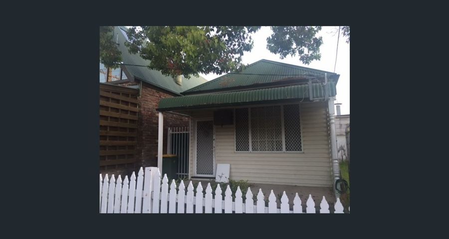 10 WILLIAM ST, GRANVILLE, NSW 2142