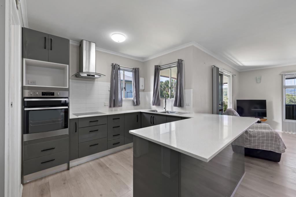 14 Hill St, Sarina, QLD 4737