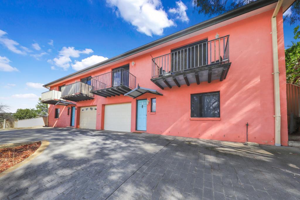 53a & 53b Howick St, Tumut, NSW 2720