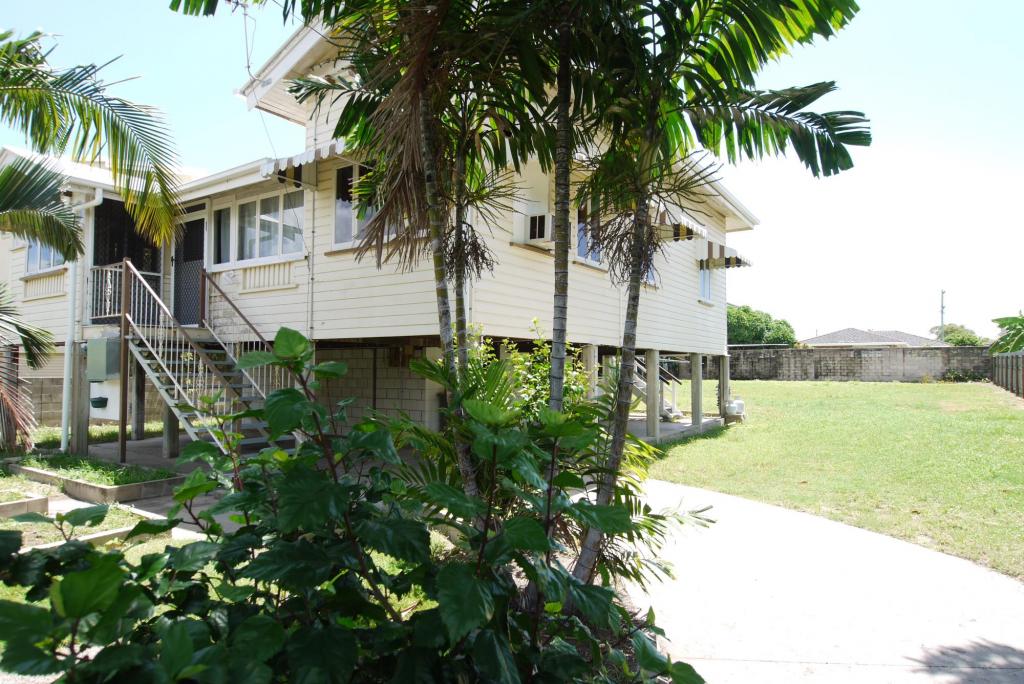 153 Eyre St, North Ward, QLD 4810
