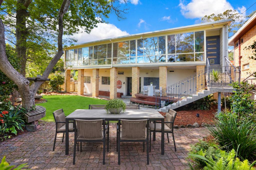 12 Ravenhill Rd, Turramurra, NSW 2074