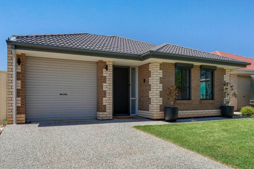 13 HUDSON DR, MUNNO PARA WEST, SA 5115