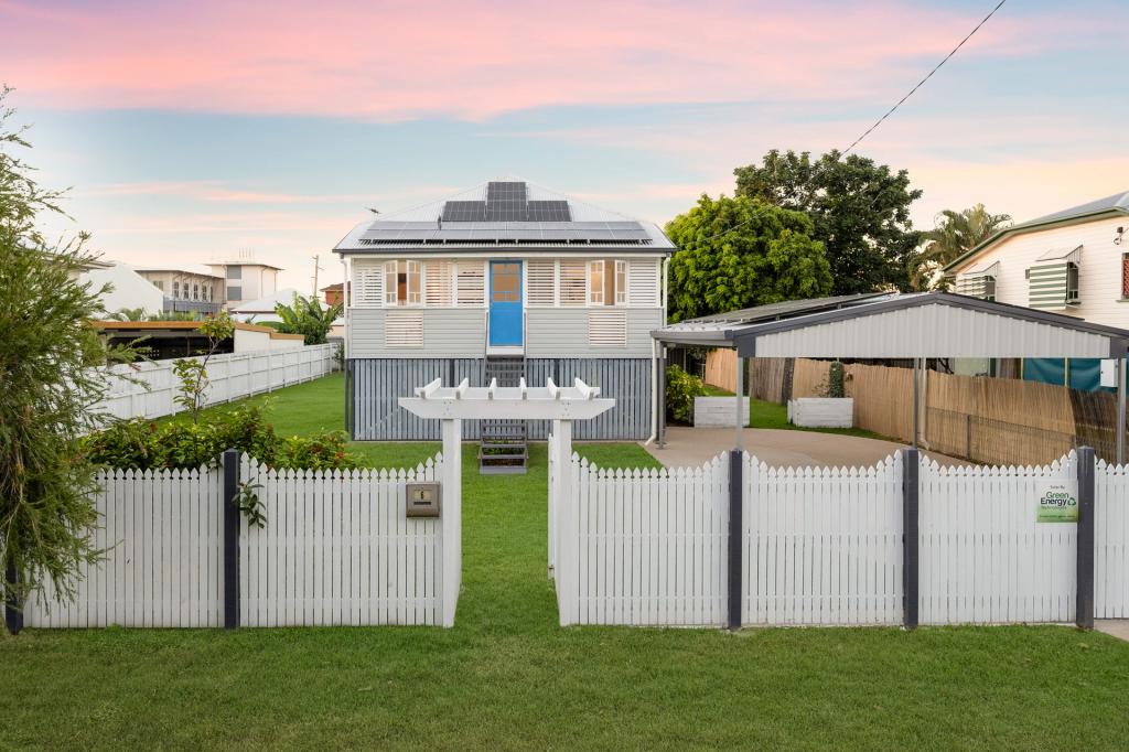 6 Hirst St, Hermit Park, QLD 4812