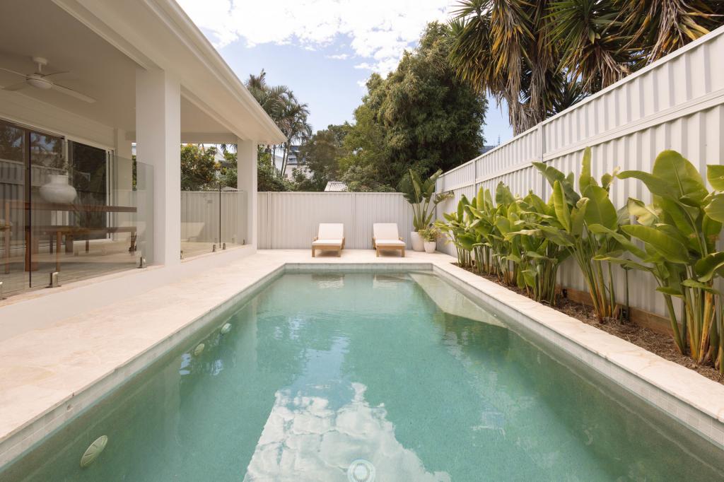 44 Seventh Ave, Palm Beach, QLD 4221