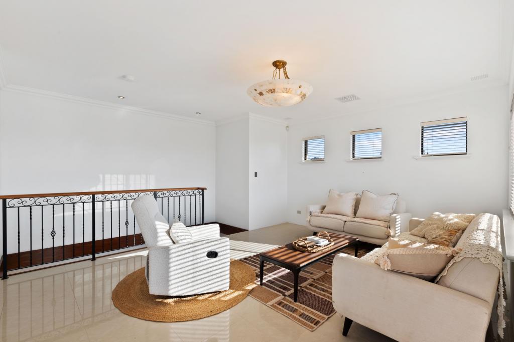 5 Montague Way, Kallaroo, WA 6025