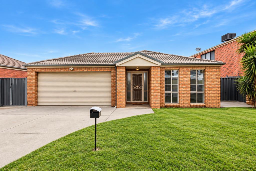 41 MANOR LAKES BVD, MANOR LAKES, VIC 3024