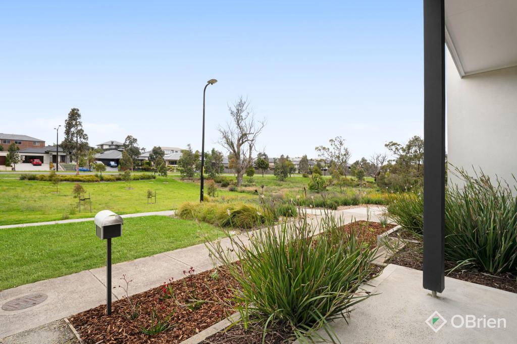 16 GALTON WALK, PAKENHAM, VIC 3810