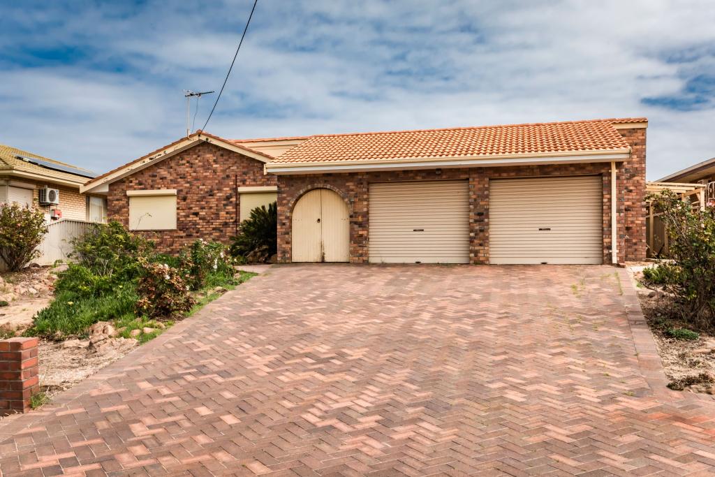 22 Maidstone St, Mount Tarcoola, WA 6530