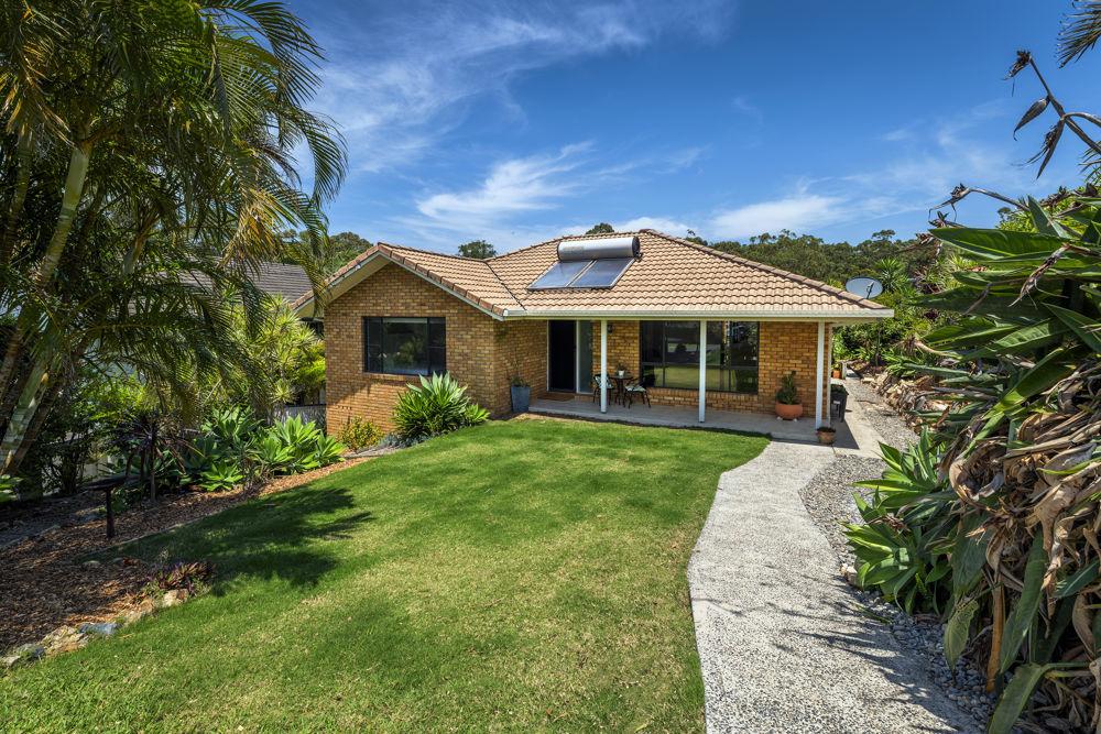 14 Campbell St, Safety Beach, NSW 2456