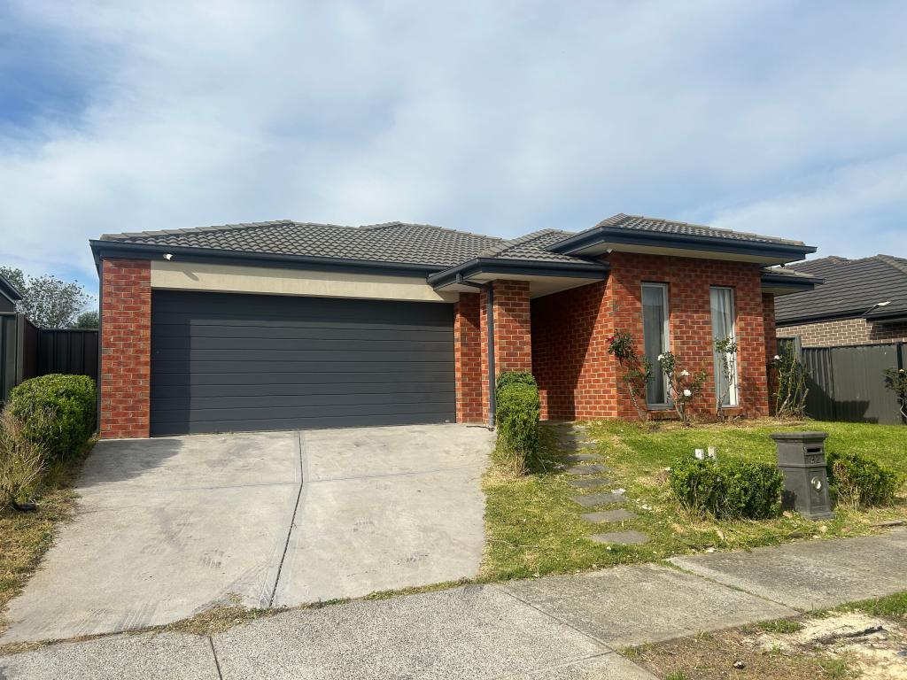 32 Fleuve Rise, Clyde North, VIC 3978