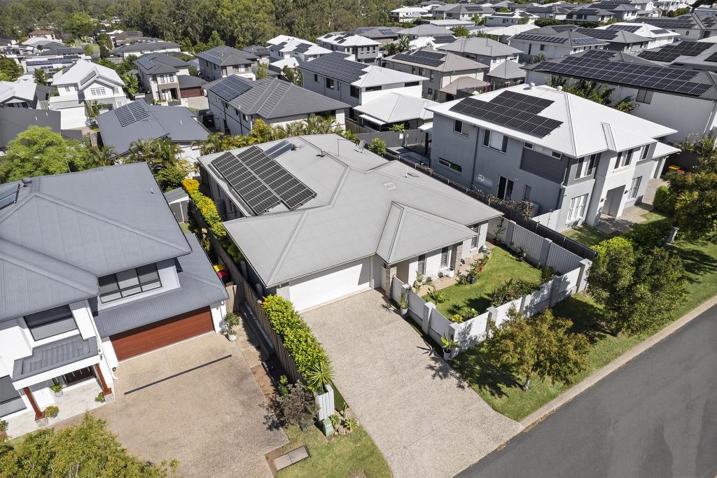 14 Sovereign Pl, Bridgeman Downs, QLD 4035