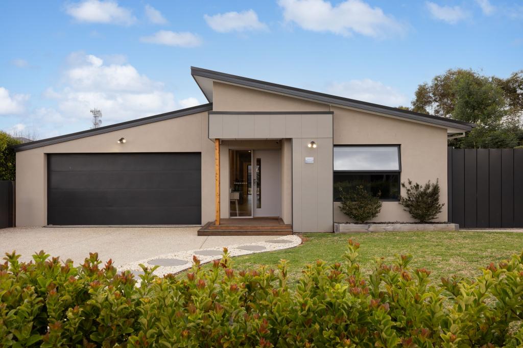 9 Manna Gum Dr, Cowes, VIC 3922