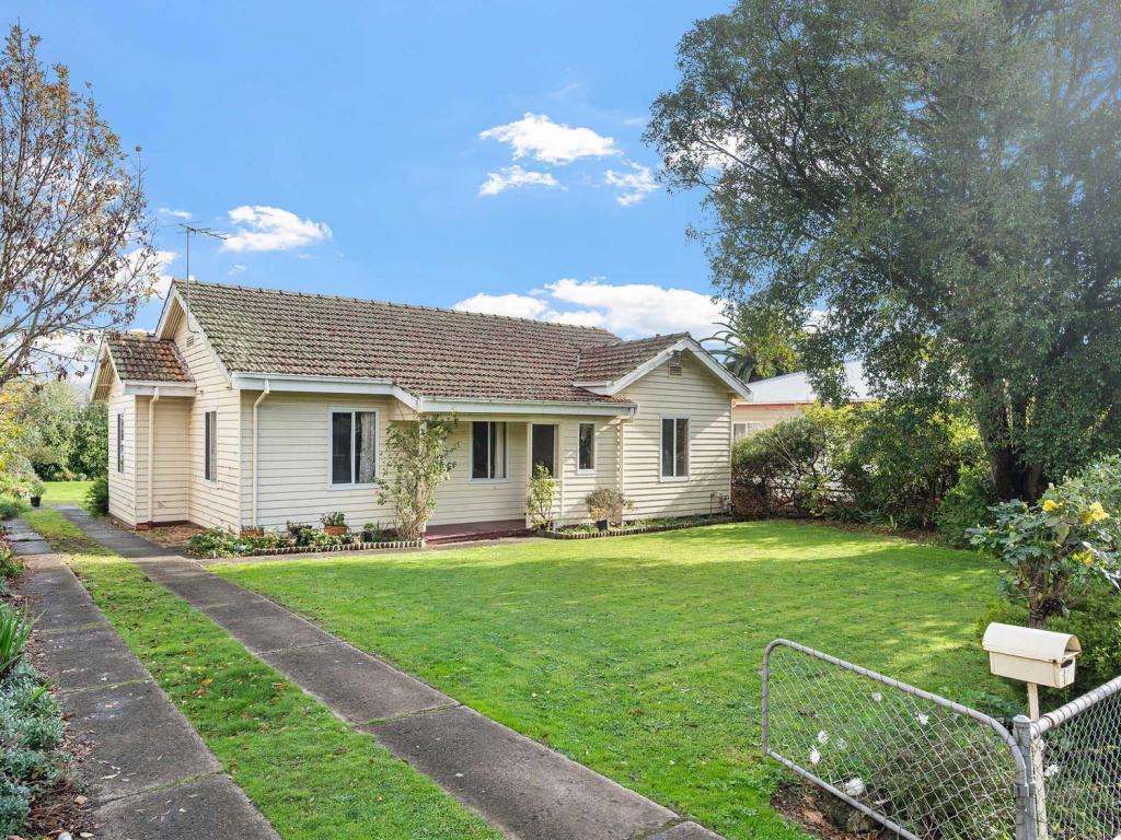 7 Kokoda Ave, Hamilton, VIC 3300