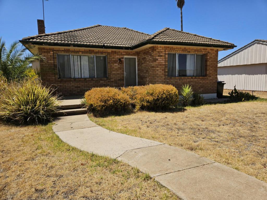 21 Watt St, Cowra, NSW 2794