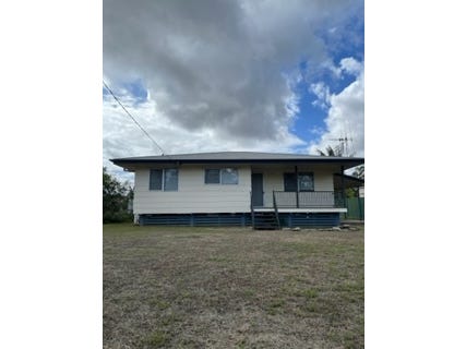 4 Beresford Cres, Dysart, QLD 4745