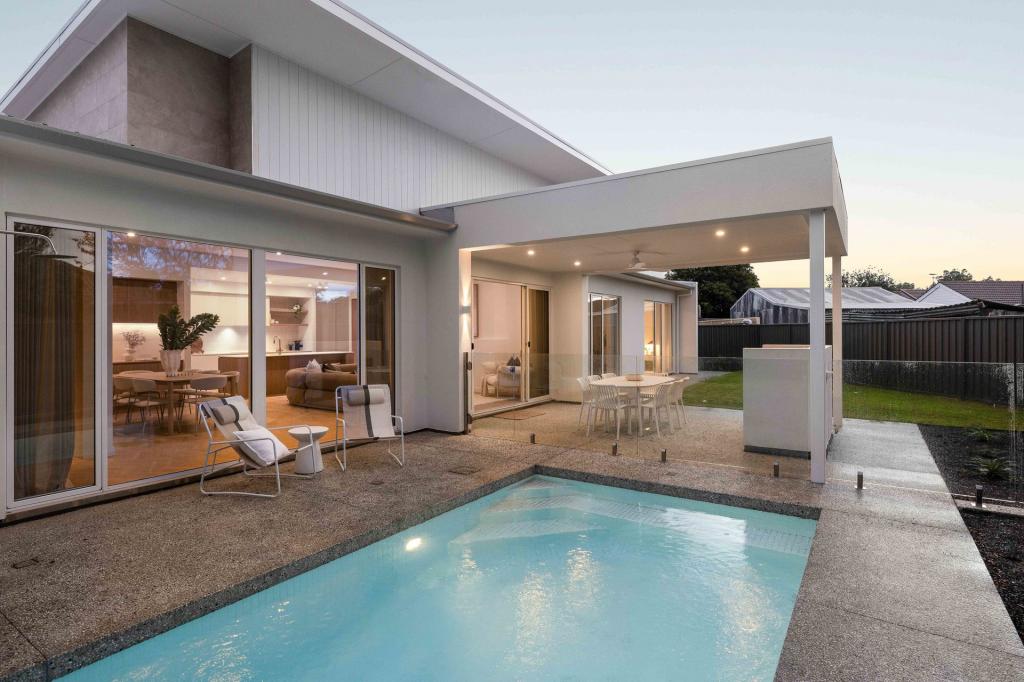 16B EDWIN AVE, COLLINSWOOD, SA 5081