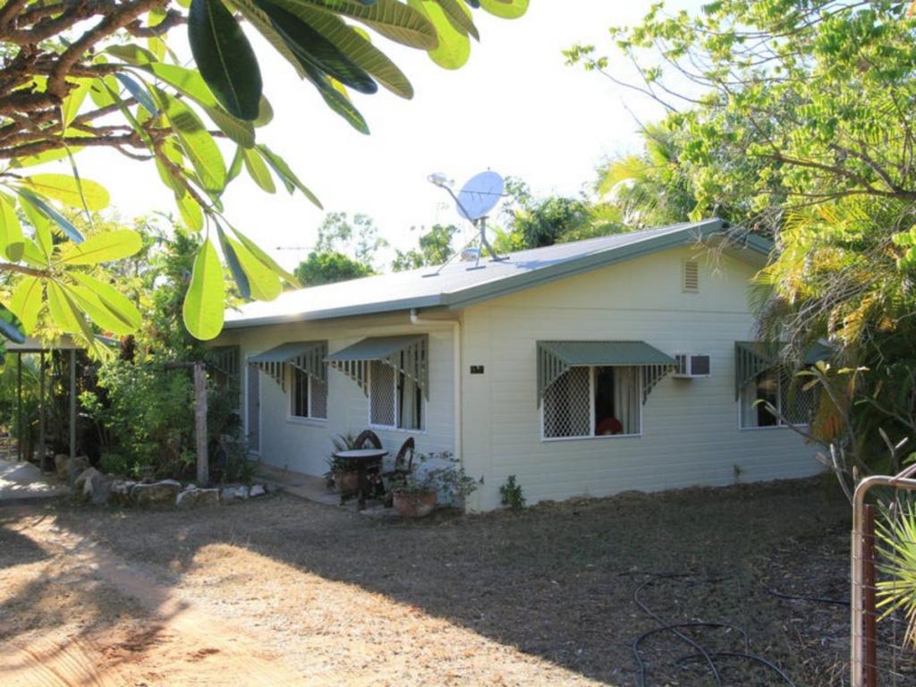 25 King St, Chillagoe, QLD 4871