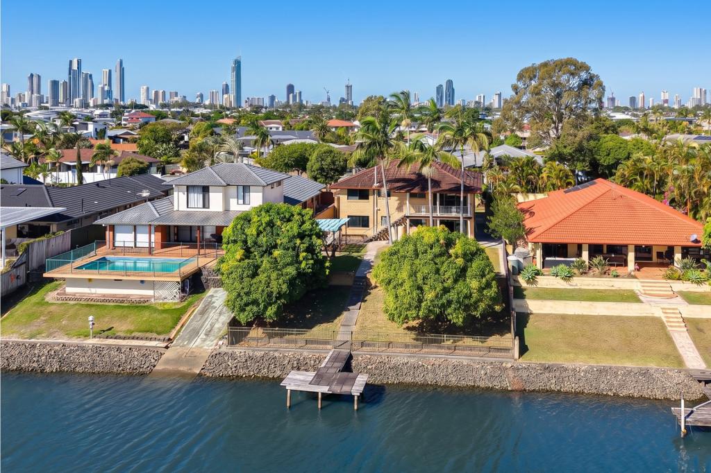 34 Claymore Cres, Bundall, QLD 4217