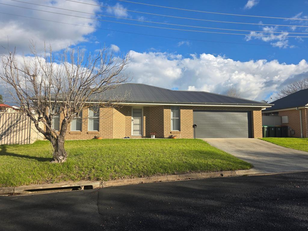 18 Alma St, South Bathurst, NSW 2795
