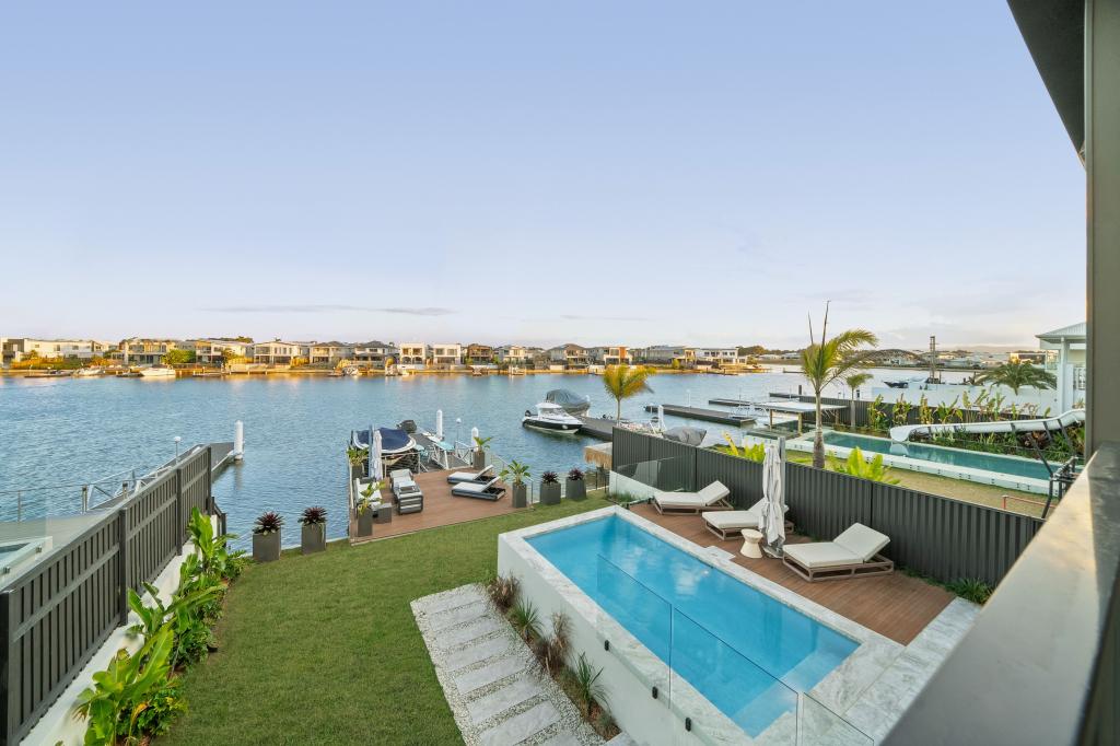 88 Coolum Pde, Newport, QLD 4020