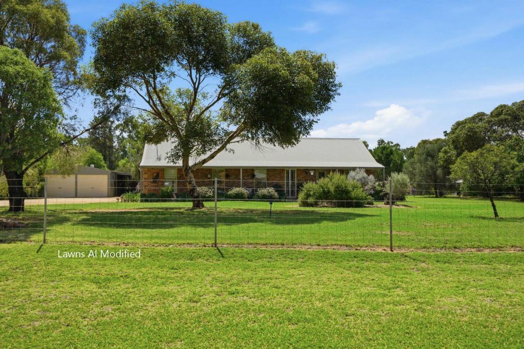 25 Crossley Dr, Narromine, NSW 2821
