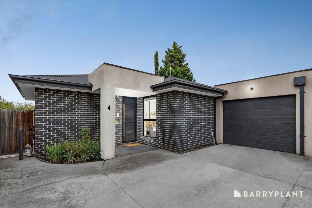4/15 Conifer Ave, Brooklyn, VIC 3012