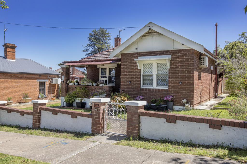 110 Fitzroy St, Cowra, NSW 2794