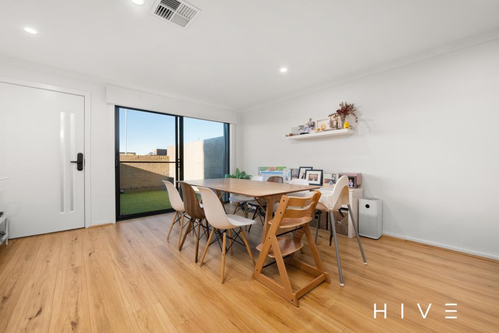 31 Woodberry Ave, Coombs, ACT 2611