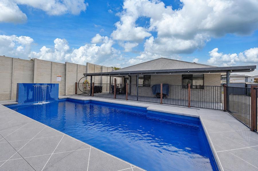 100 Equestrian Dr, Yamanto, QLD 4305