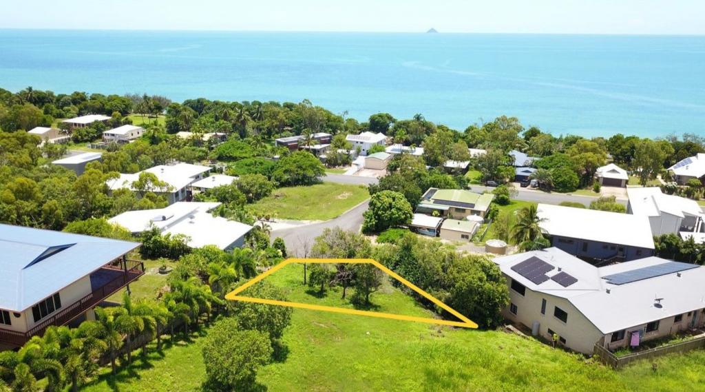 7 Gumbrell Ct, Hideaway Bay, QLD 4800