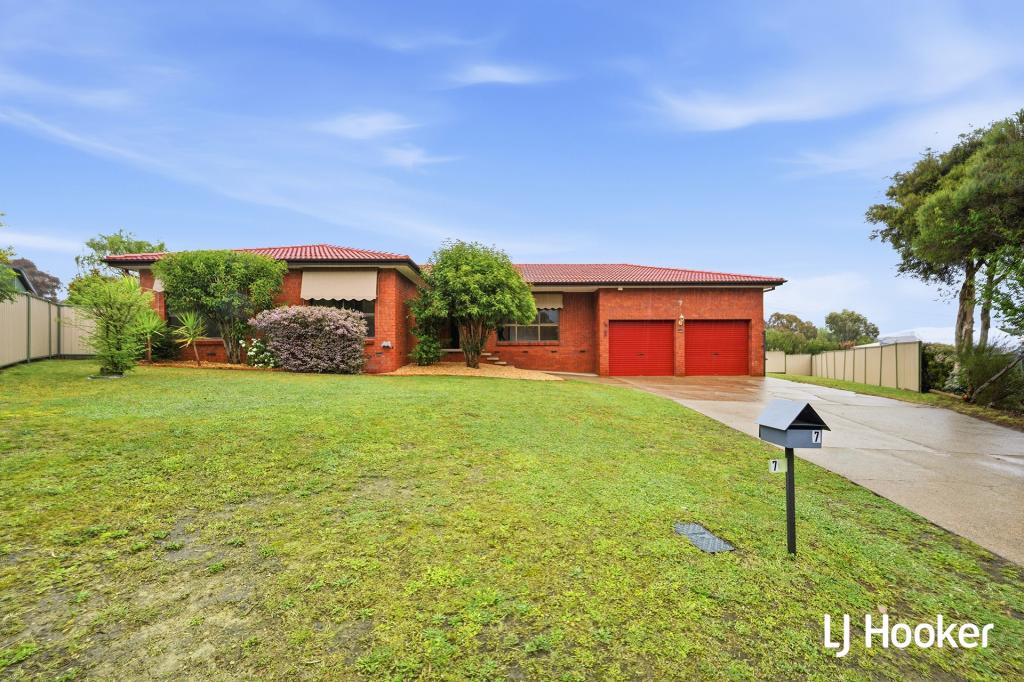 7 Southern Cl, Chisholm, ACT 2905