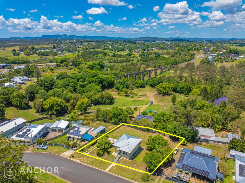 8 Harkins St, Gympie, QLD 4570