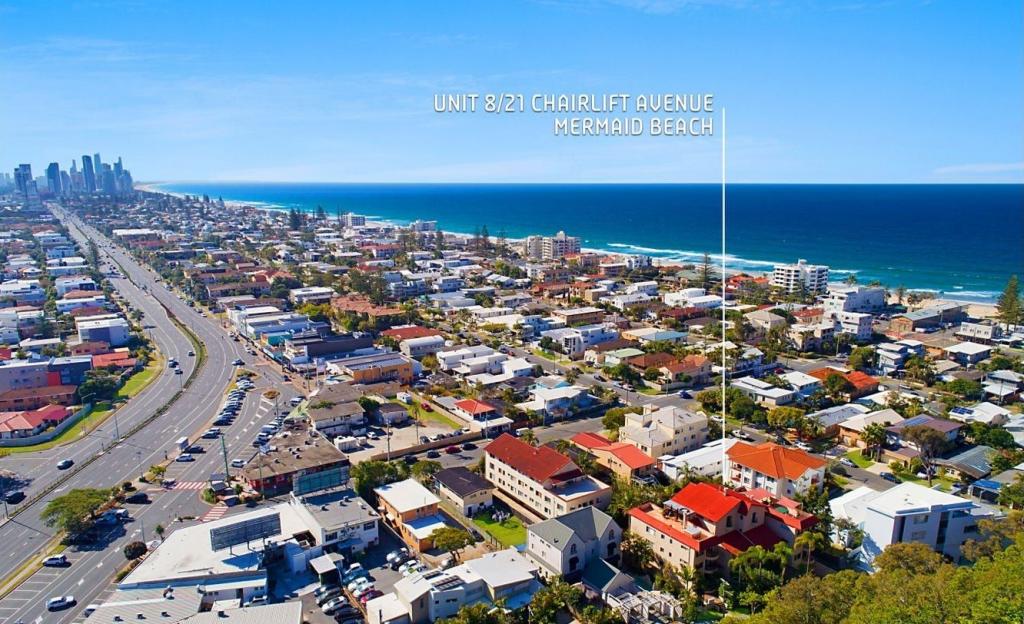 8/21 Chairlift Ave, Mermaid Beach, QLD 4218