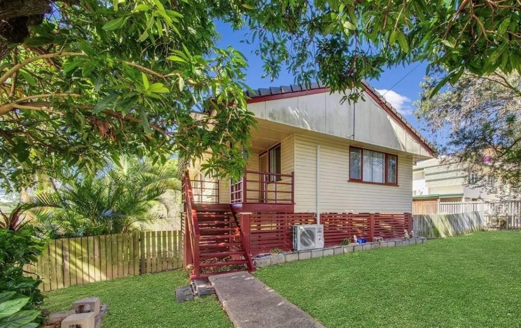 2 Carron St, West Gladstone, QLD 4680