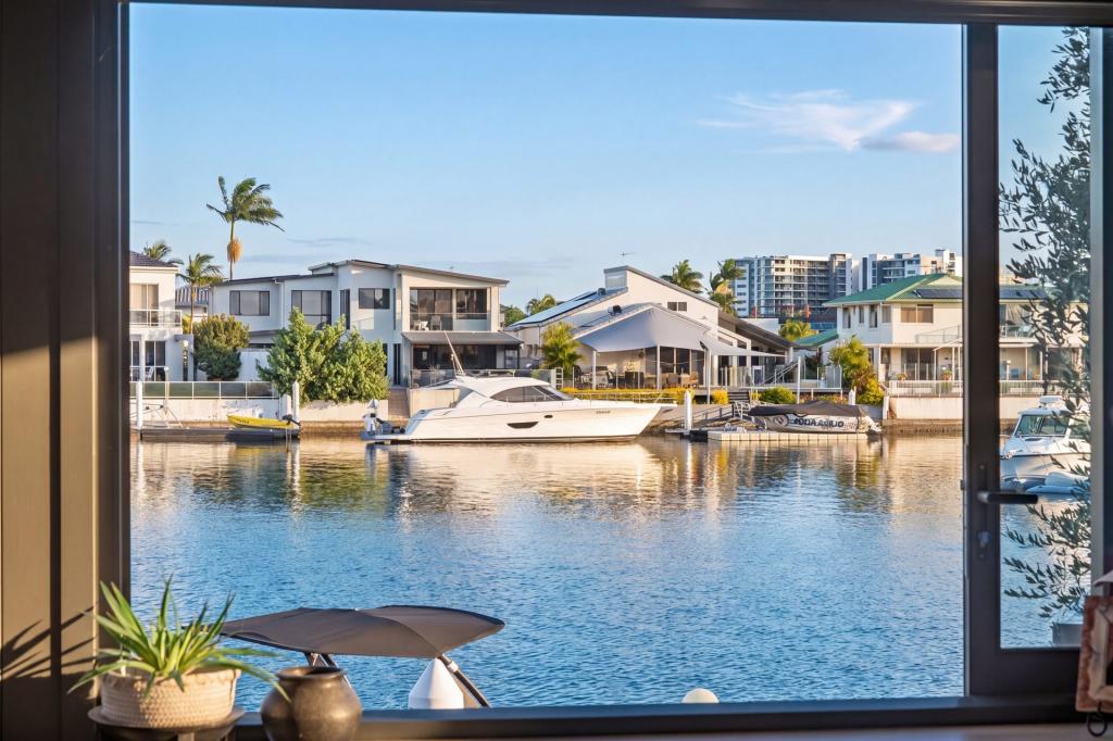 22 Nirvana Ct, Runaway Bay, QLD 4216