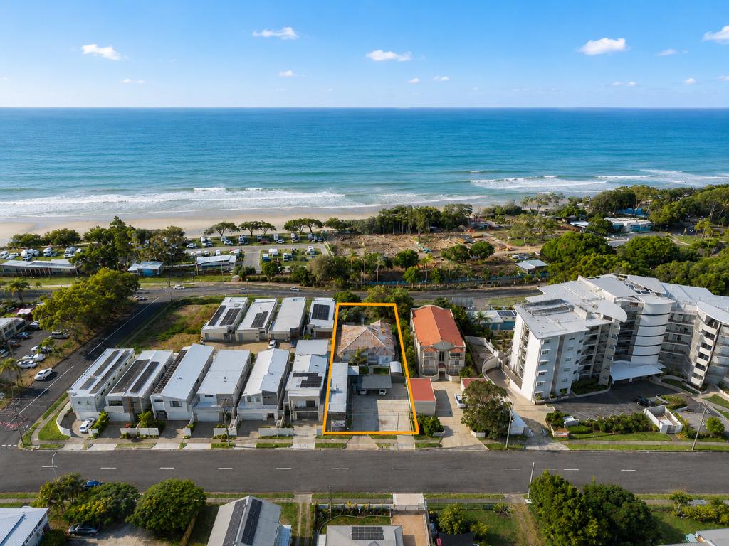 258 Esplanade And 42 Watson St, Pialba, QLD 4655