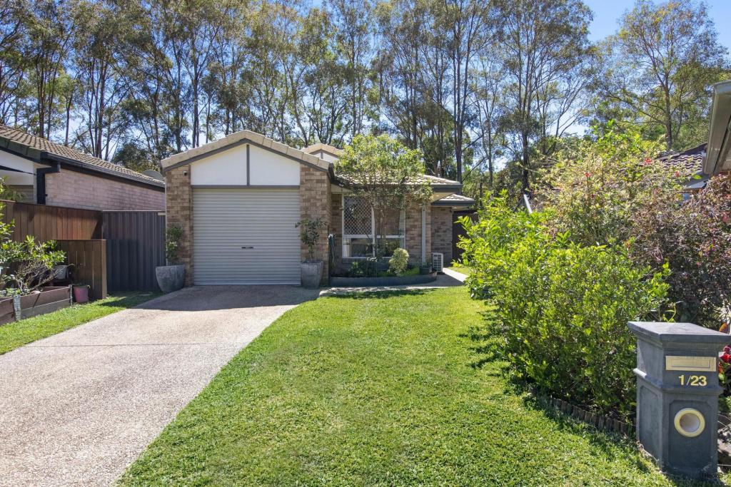 23 Mollys Pl, Currumbin Waters, QLD 4223
