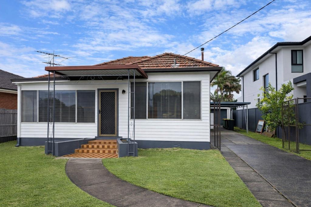 68 Macquarie St, Greenacre, NSW 2190