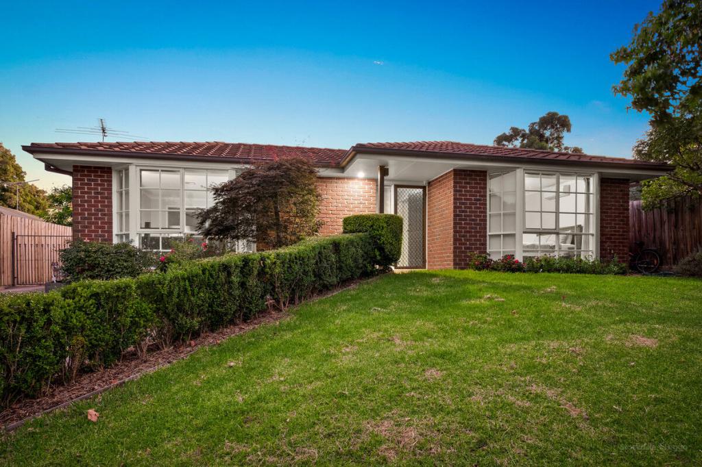 4 Baltaser Dr, Pakenham, VIC 3810