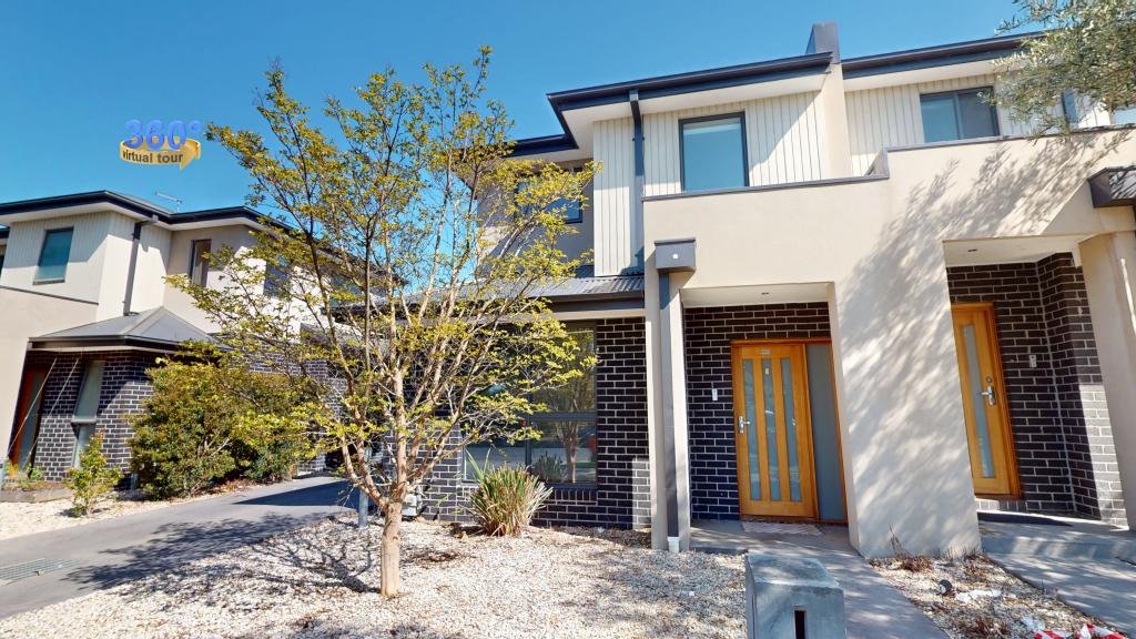 2/135 CARDINAL RD, GLENROY, VIC 3046