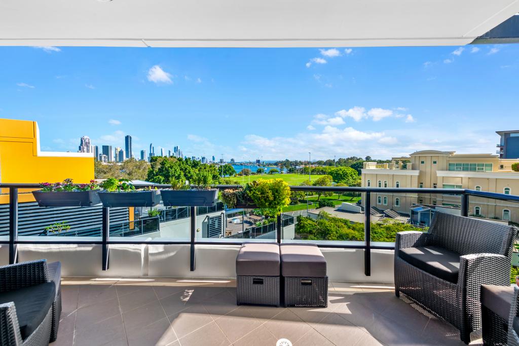 805/2 Aqua St, Southport, QLD 4215