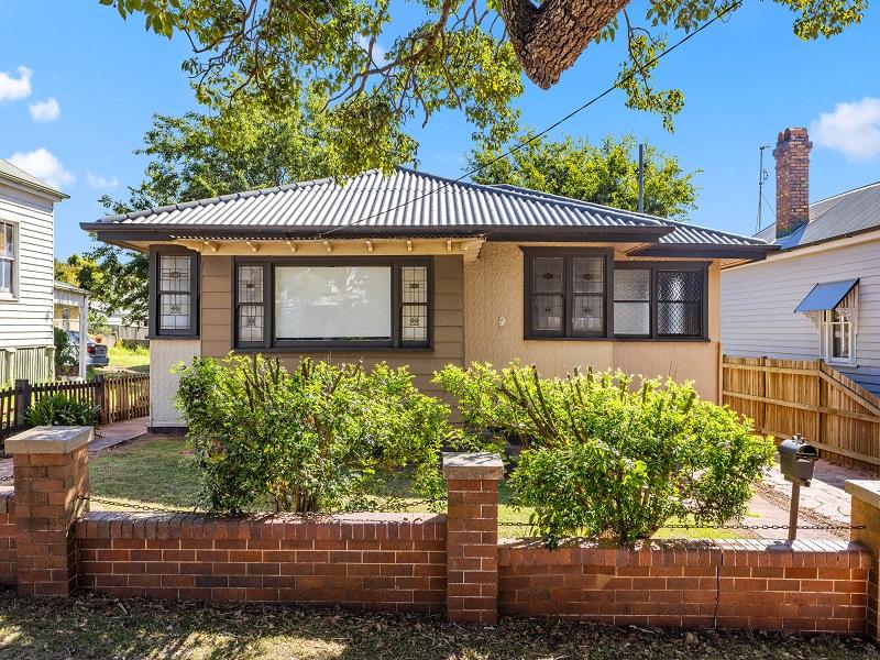 227A HUME ST, SOUTH TOOWOOMBA, QLD 4350