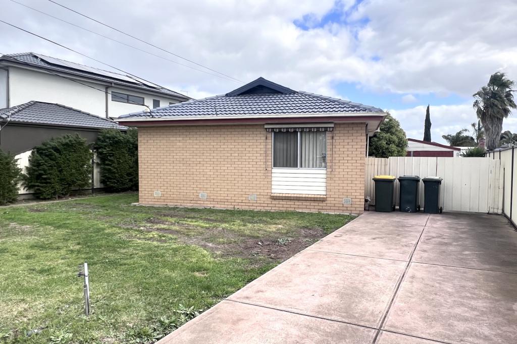 17 Oakwood Rd, Albanvale, VIC 3021